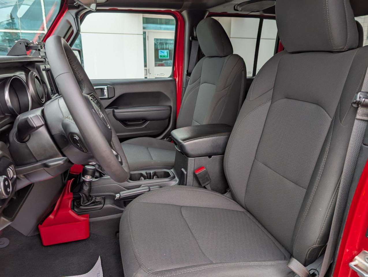 2023 Jeep Gladiator Sport S Photo5