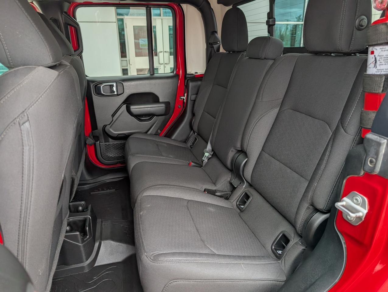 2023 Jeep Gladiator Sport S Photo5