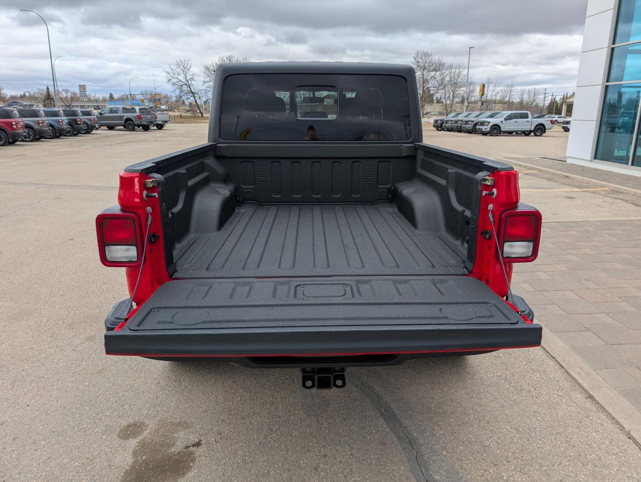 2023 Jeep Gladiator Sport S Photo5