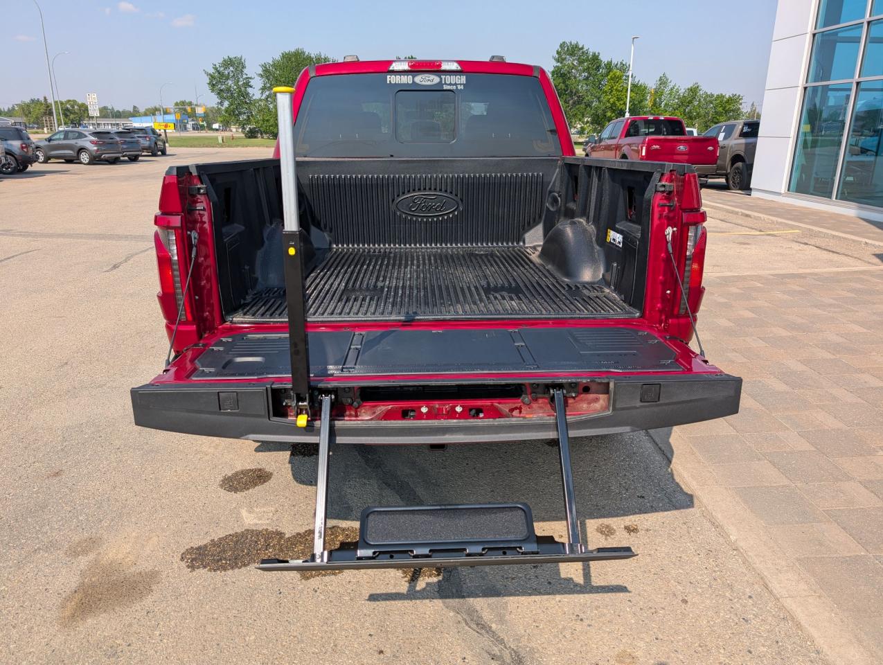 2025 Ford F-150 XLT Photo5