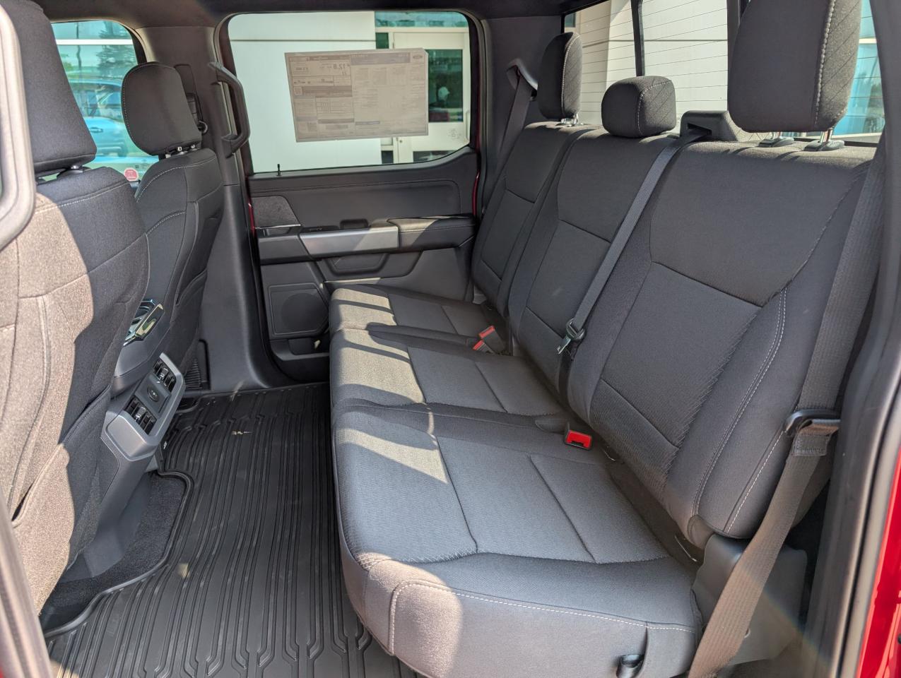 2025 Ford F-150 XLT Photo5