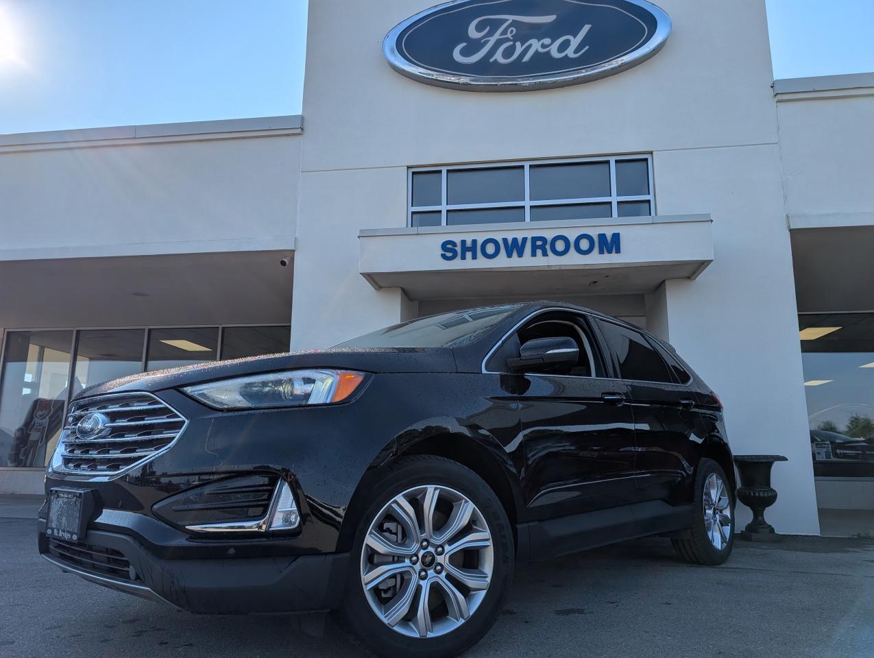 2023 Ford Edge Titanium Photo