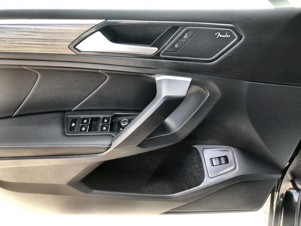 2024 Volkswagen Tiguan Highline R-Line LEATHER, PANO. ROOF, NAVI, HTD. SE Photo