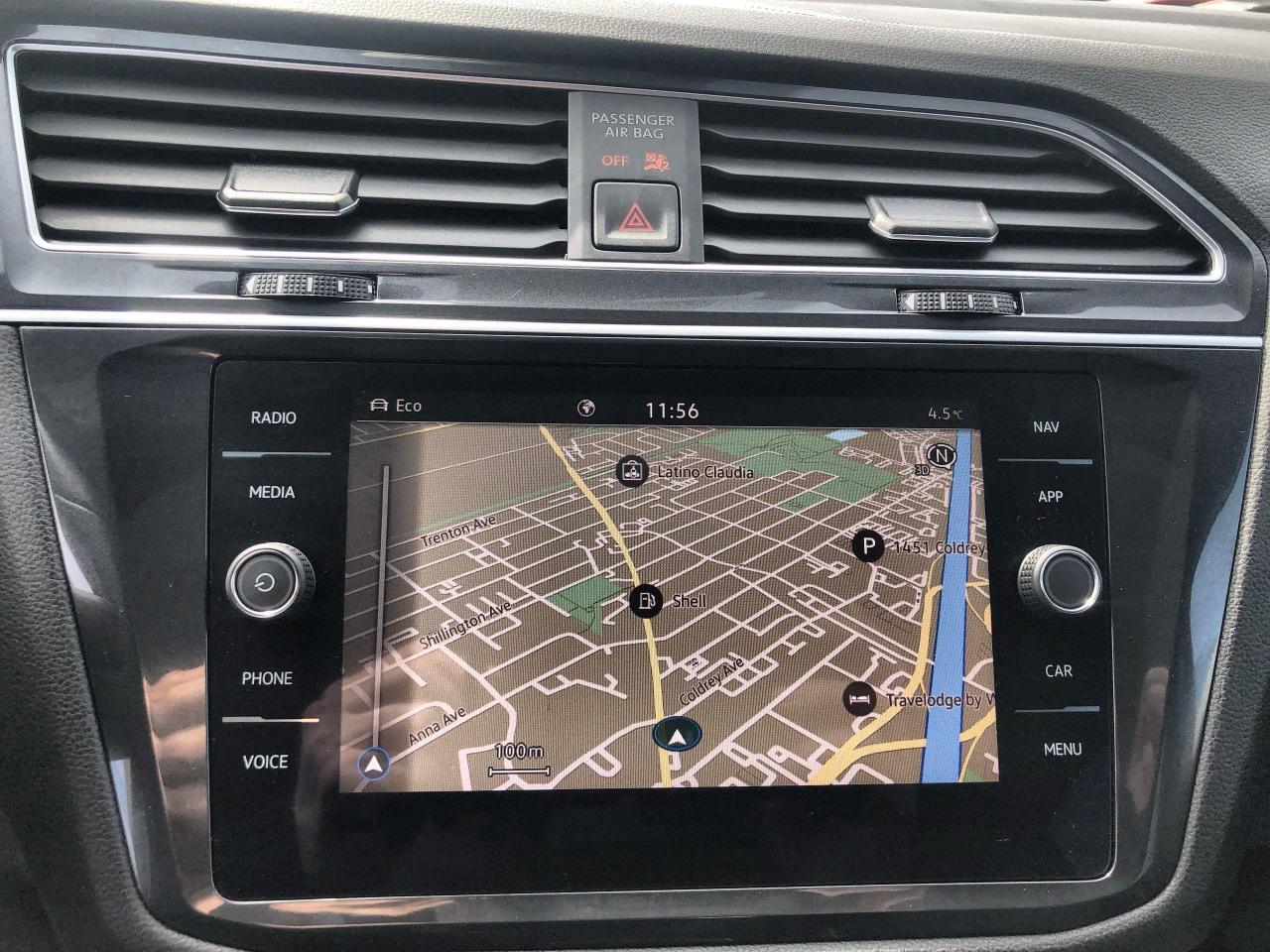 2024 Volkswagen Tiguan Highline R-Line LEATHER, PANO. ROOF, NAVI, HTD. SE Photo