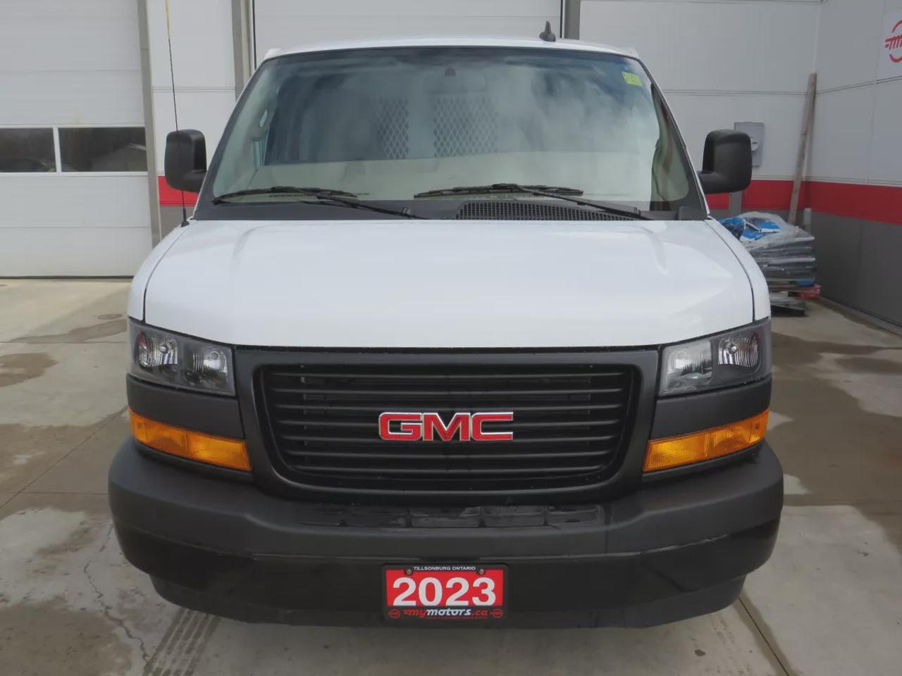 2023 GMC Savana Cargo Van G2500 Cargo  | Low Km | Safety Certified | Alloy Rims | Leather Seats Photo