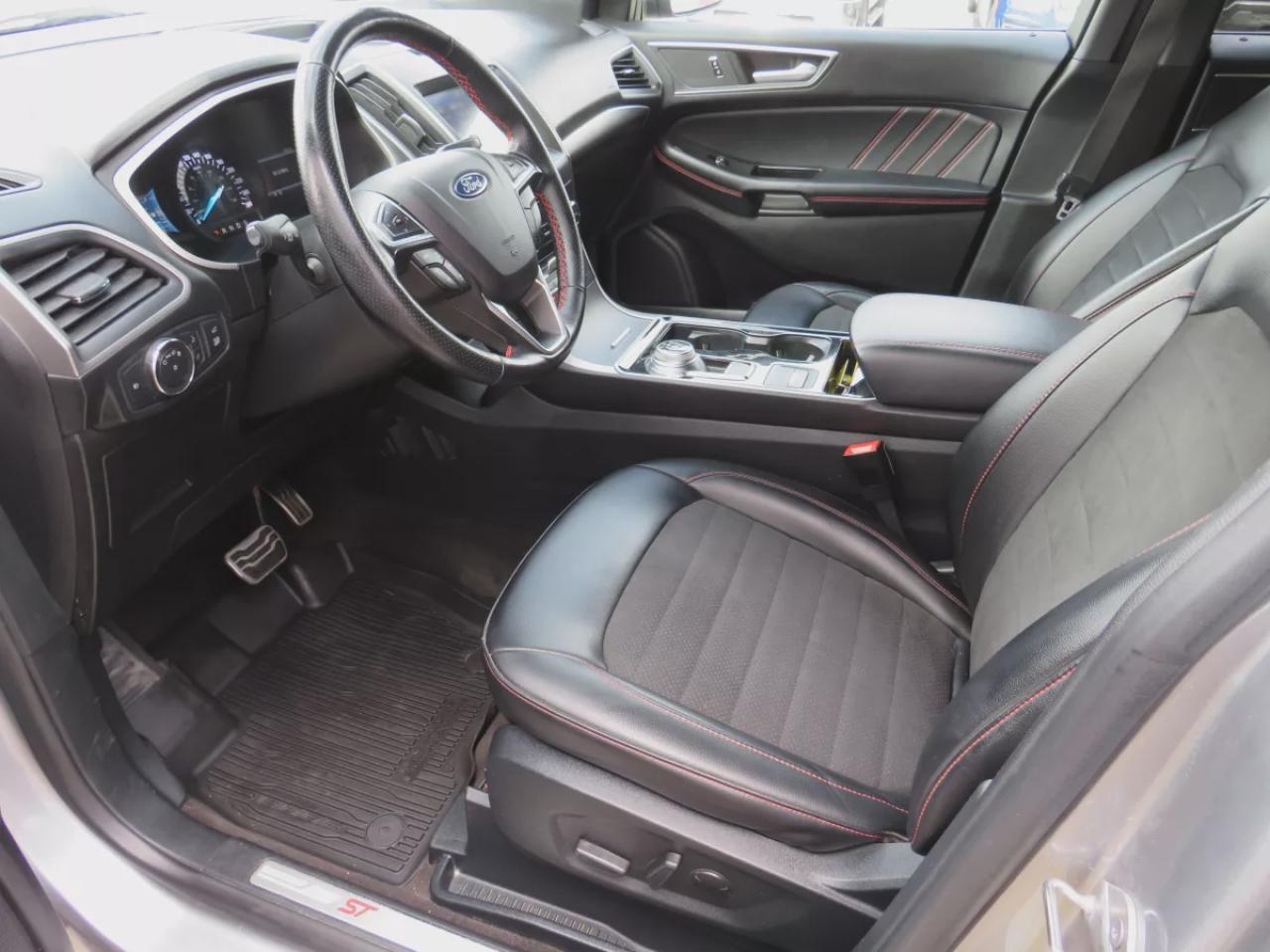 2020 Ford Edge SEL (**LOW KM!!**CLEAN TITLE/NO ACCIDENTS**SAFETY/CERTIFIED**TRAILER HITCH**NAVIGATION**REVERSE CAMERA**FOG LIGHTS**REMOTE START**ALLOY RIMS**LEATHER TRIM**POWER TAILGATE**HEATED SEATS**POWER SEATS**LEATHER WRAPPED STEERING WHEEL**CRUISE CONTROL**BLUETOOH Photo