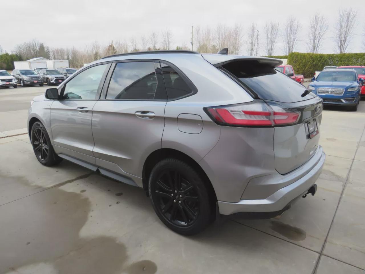 2020 Ford Edge SEL (**LOW KM!!**CLEAN TITLE/NO ACCIDENTS**SAFETY/CERTIFIED**TRAILER HITCH**NAVIGATION**REVERSE CAMERA**FOG LIGHTS**REMOTE START**ALLOY RIMS**LEATHER TRIM**POWER TAILGATE**HEATED SEATS**POWER SEATS**LEATHER WRAPPED STEERING WHEEL**CRUISE CONTROL**BLUETOOH Photo2