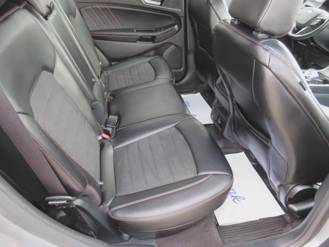 2020 Ford Edge SEL (**LOW KM!!**CLEAN TITLE/NO ACCIDENTS**SAFETY/CERTIFIED**TRAILER HITCH**NAVIGATION**REVERSE CAMERA**FOG LIGHTS**REMOTE START**ALLOY RIMS**LEATHER TRIM**POWER TAILGATE**HEATED SEATS**POWER SEATS**LEATHER WRAPPED STEERING WHEEL**CRUISE CONTROL**BLUETOOH Photo