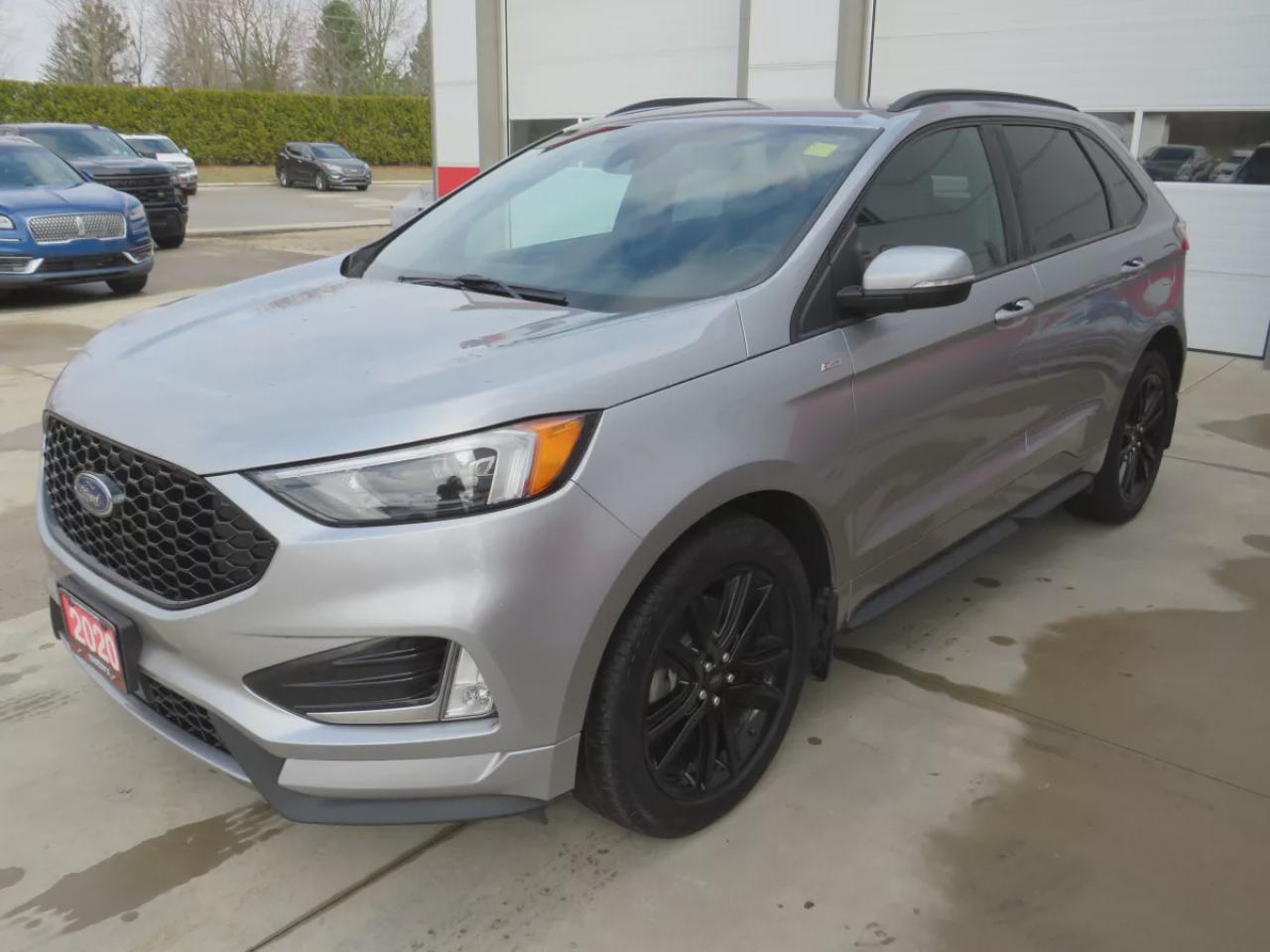 2020 Ford Edge SEL (**LOW KM!!**CLEAN TITLE/NO ACCIDENTS**SAFETY/CERTIFIED**TRAILER HITCH**NAVIGATION**REVERSE CAMERA**FOG LIGHTS**REMOTE START**ALLOY RIMS**LEATHER TRIM**POWER TAILGATE**HEATED SEATS**POWER SEATS**LEATHER WRAPPED STEERING WHEEL**CRUISE CONTROL**BLUETOOH Photo