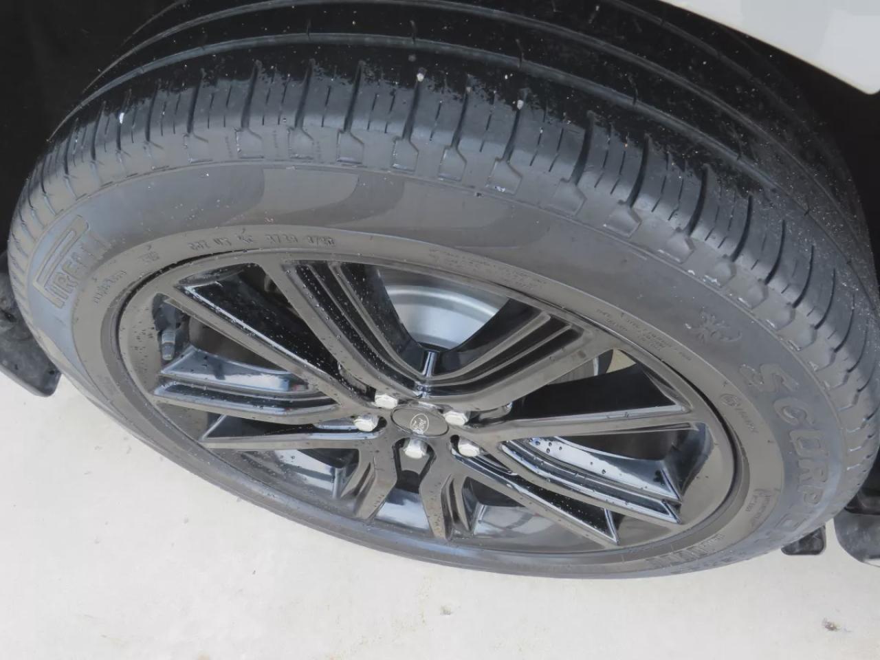 2020 Ford Edge SEL (**LOW KM!!**CLEAN TITLE/NO ACCIDENTS**SAFETY/CERTIFIED**TRAILER HITCH**NAVIGATION**REVERSE CAMERA**FOG LIGHTS**REMOTE START**ALLOY RIMS**LEATHER TRIM**POWER TAILGATE**HEATED SEATS**POWER SEATS**LEATHER WRAPPED STEERING WHEEL**CRUISE CONTROL**BLUETOOH Photo