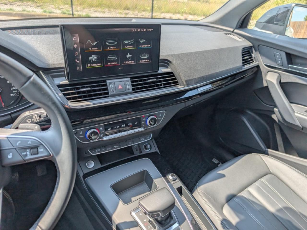 2023 Audi Q5 Komfort 45 TFSI quattro  **HTD SW - PWR GATE** Photo