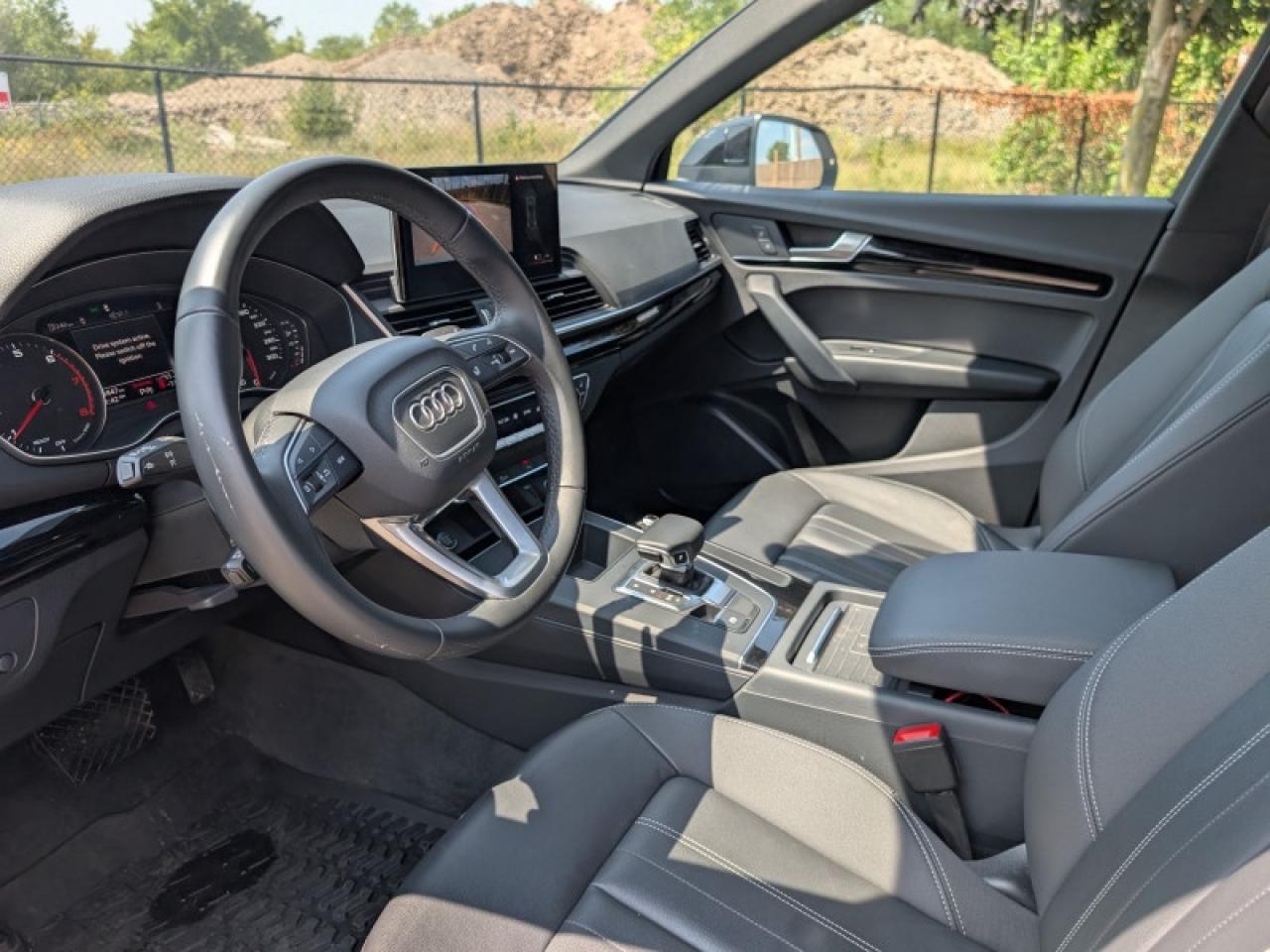 2023 Audi Q5 Komfort 45 TFSI quattro  **HTD SW - PWR GATE** Photo