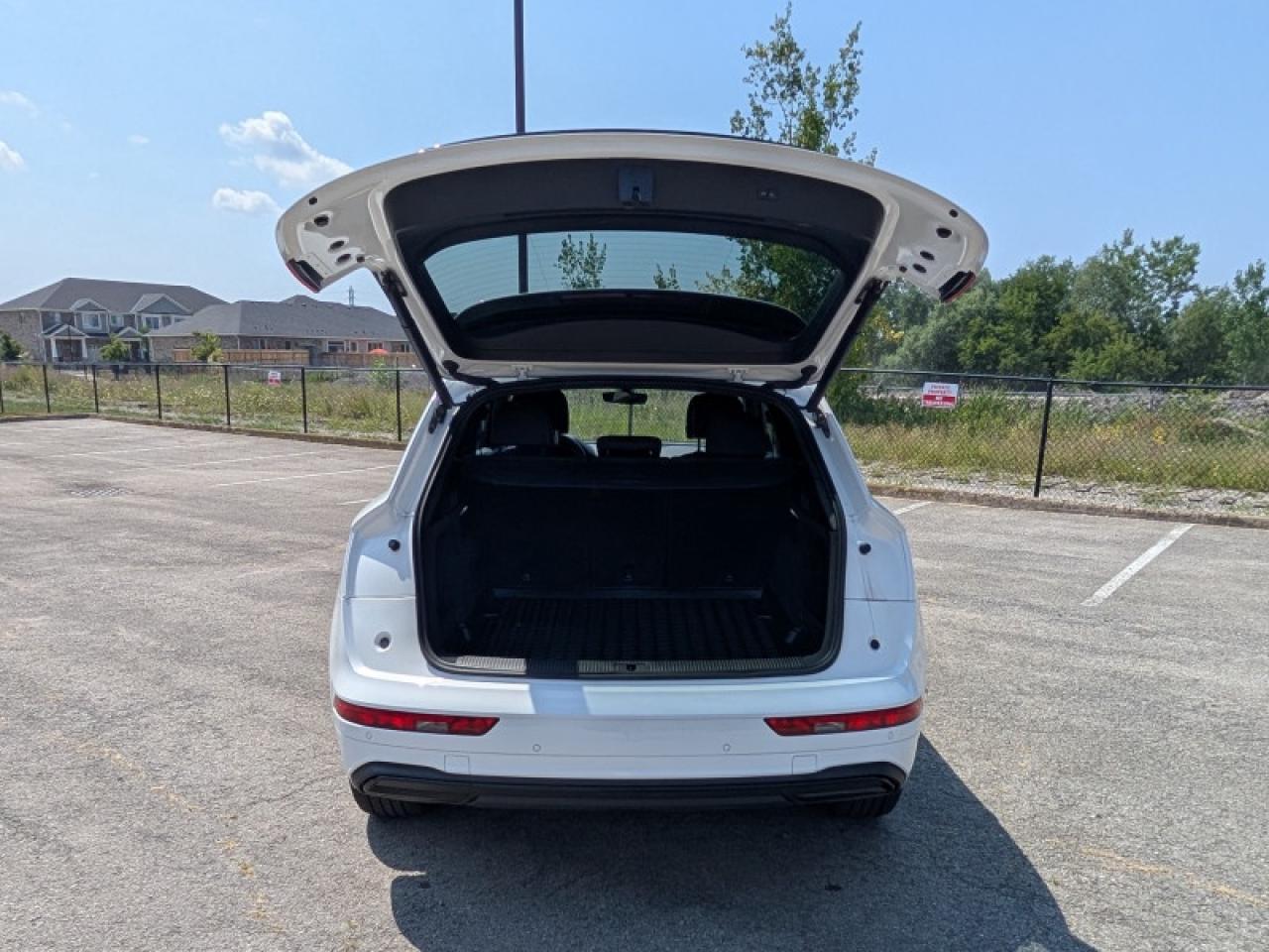 2023 Audi Q5 Komfort 45 TFSI quattro  **HTD SW - PWR GATE** Photo