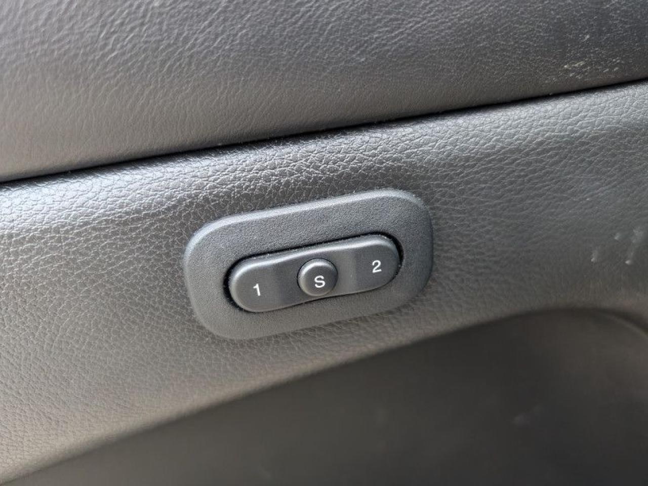 12404784