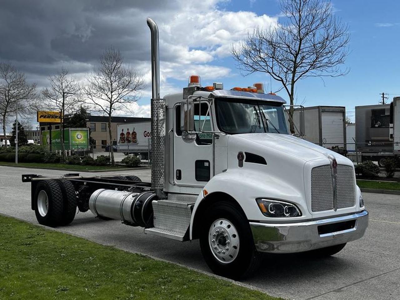 2014 Kenworth T370 PX-9 Cab and Chassis Diesel With Air Brakes, 8.9L, 6 cylinder, 2 door, automatic, 4X2, cruise control, air conditioning, AM/FM radio, power door locks, power windows, white exterior, grey interior. This item is currently OFFSITE. You must register an appointment with our office to schedule an offsite viewing. Appointments must be made a minimum of one business day in advance (and as defined by the days that Repo.com is open for business) before your appointment can be scheduled and confirmed. We may, at our own discretion, instead opt to transport smaller items to Repo.coms main yard for viewing purposes.  $49,530.00 plus $375 processing fee, $49,905.00 total payment obligation before taxes.   Listing report, contract commitment cancellation fee, financing available on approved credit (some limitations and exceptions may apply). All above specifications and information is considered to be accurate but is not guaranteed and no opinion or advice is given as to whether this item should be purchased. We do not allow test drives due to theft, fraud, acts of vandalism and undetectable impaired driving. Instead we provide the following benefits: Complimentary Warranty (with options to extend), Limited Money Back Satisfaction Guarantee on Fully Completed Contracts, Contract Commitment Cancellation, and an Open-Ended Sell-Back Option. Ask seller for details or call 604-522-REPO(7376) to confirm listing availability.