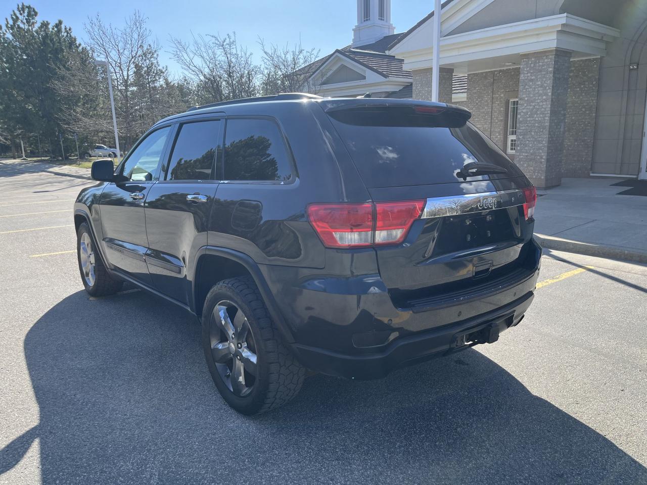 2011 Jeep Grand Cherokee LIMITED 4WD Photo2
