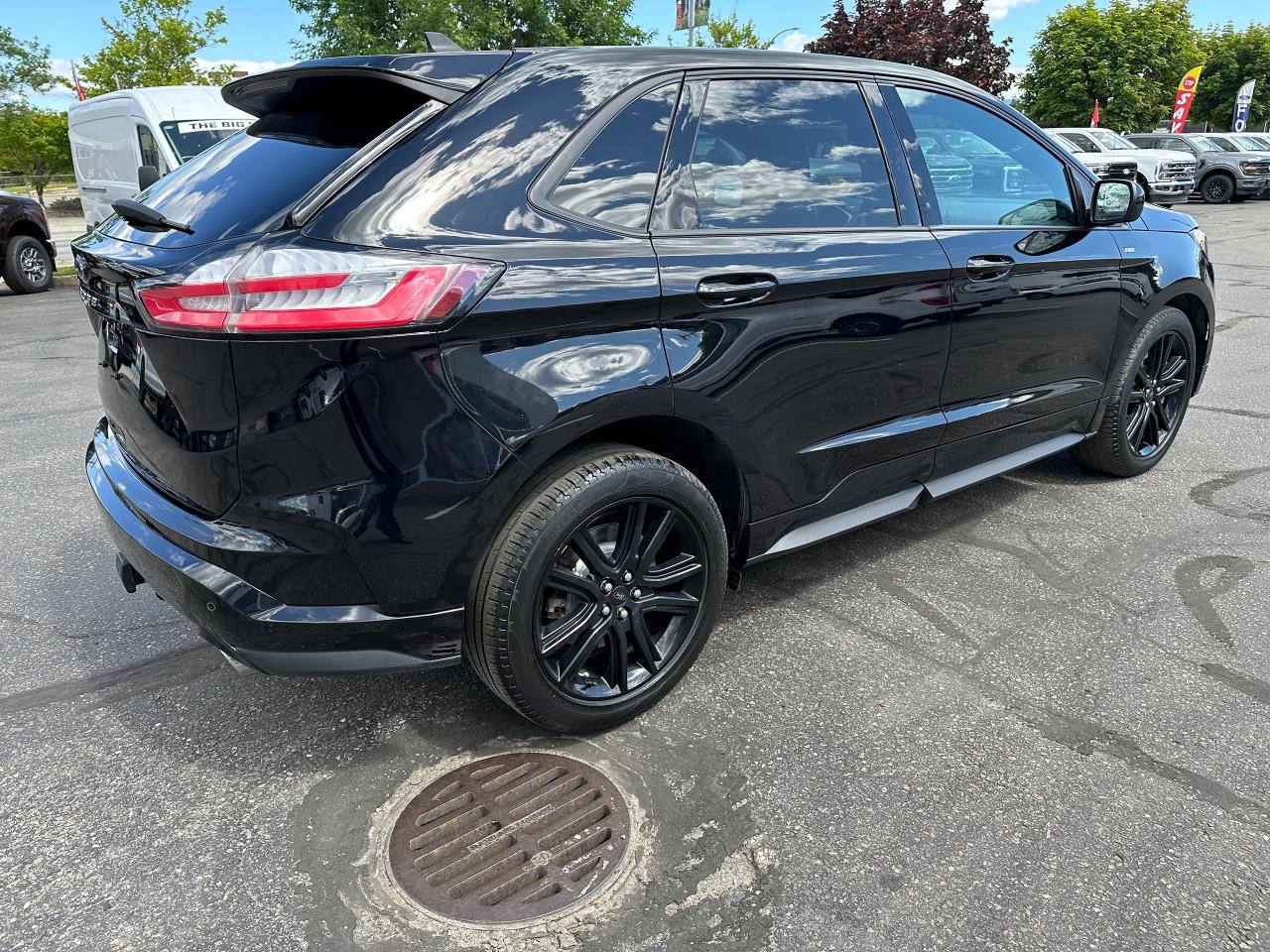 2021 Ford Edge ST Line Photo4