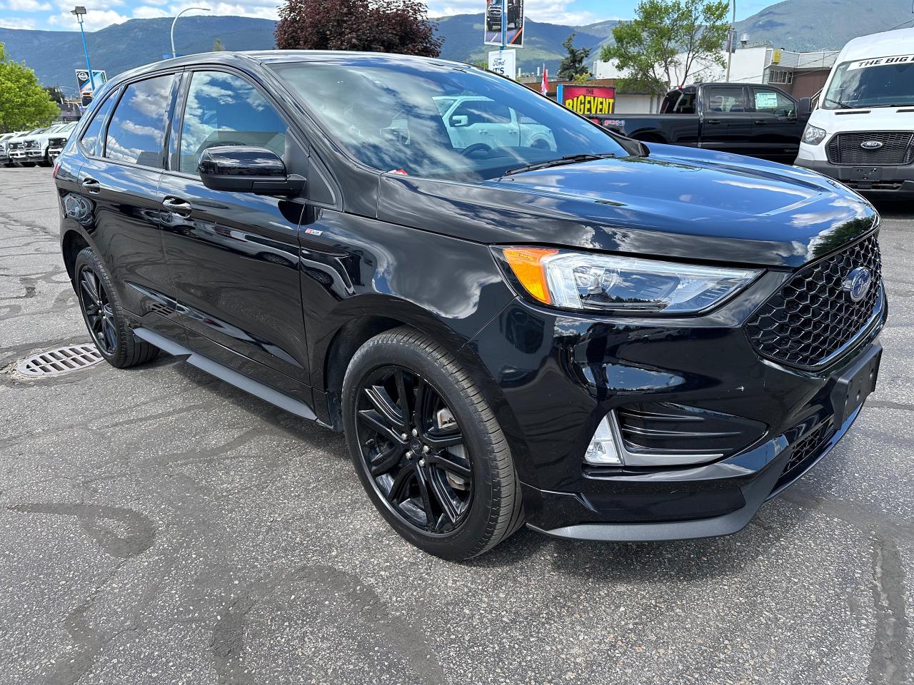 2021 Ford Edge ST Line Photo