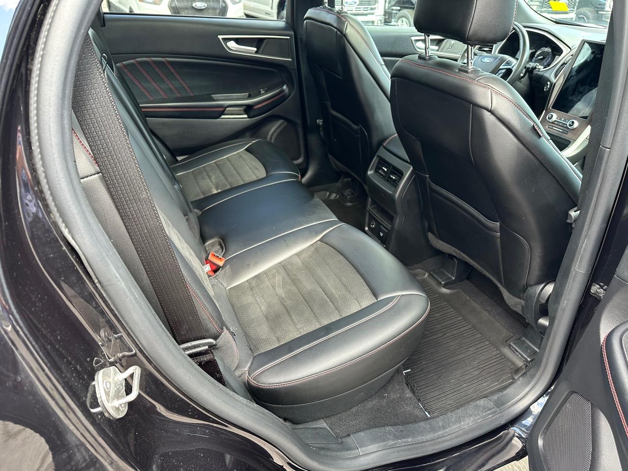 2021 Ford Edge ST Line Photo5