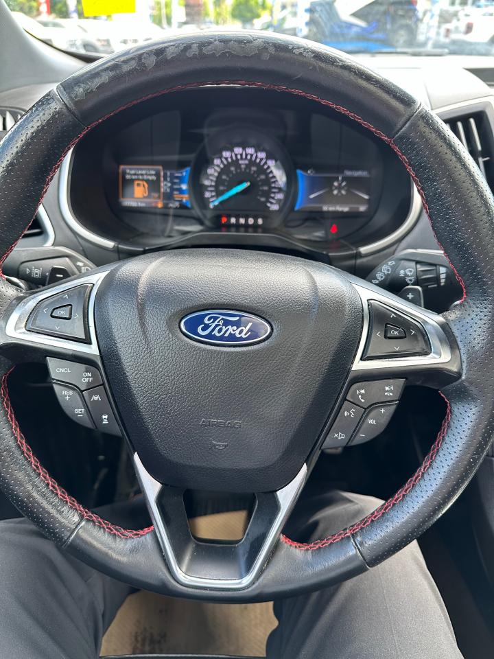 2021 Ford Edge ST Line Photo5