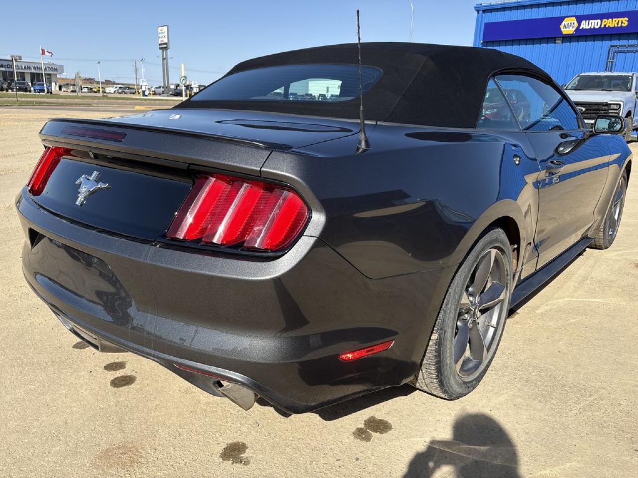 2017 Ford Mustang V6 Photo5