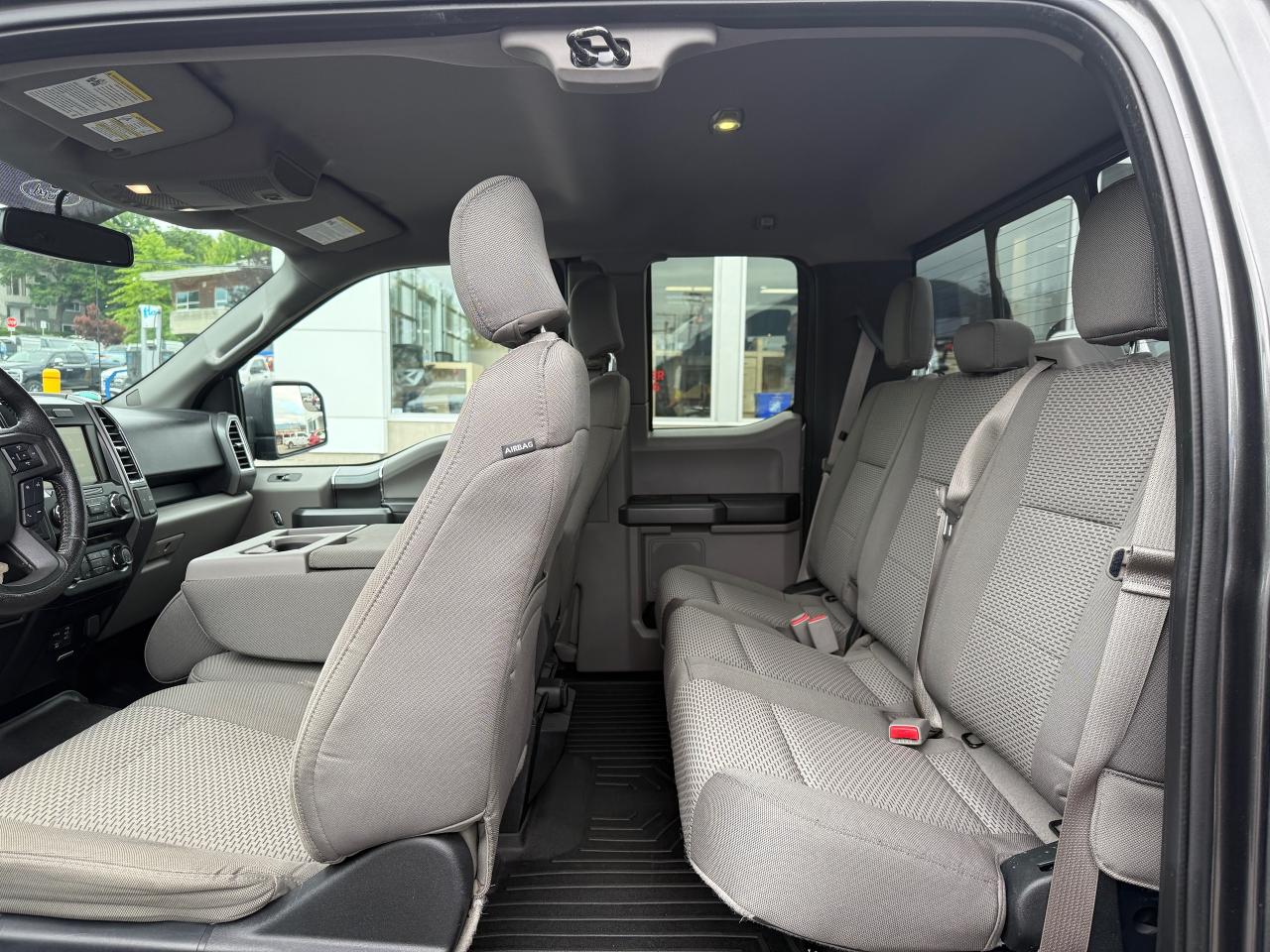 2015 Ford F-150 XLT Photo5