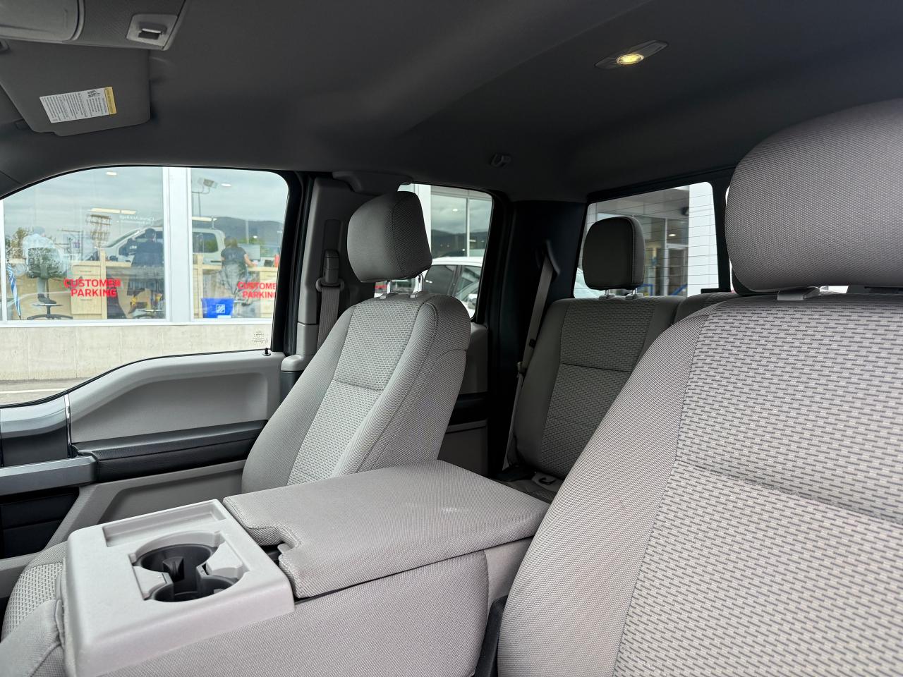 2015 Ford F-150 XLT Photo5