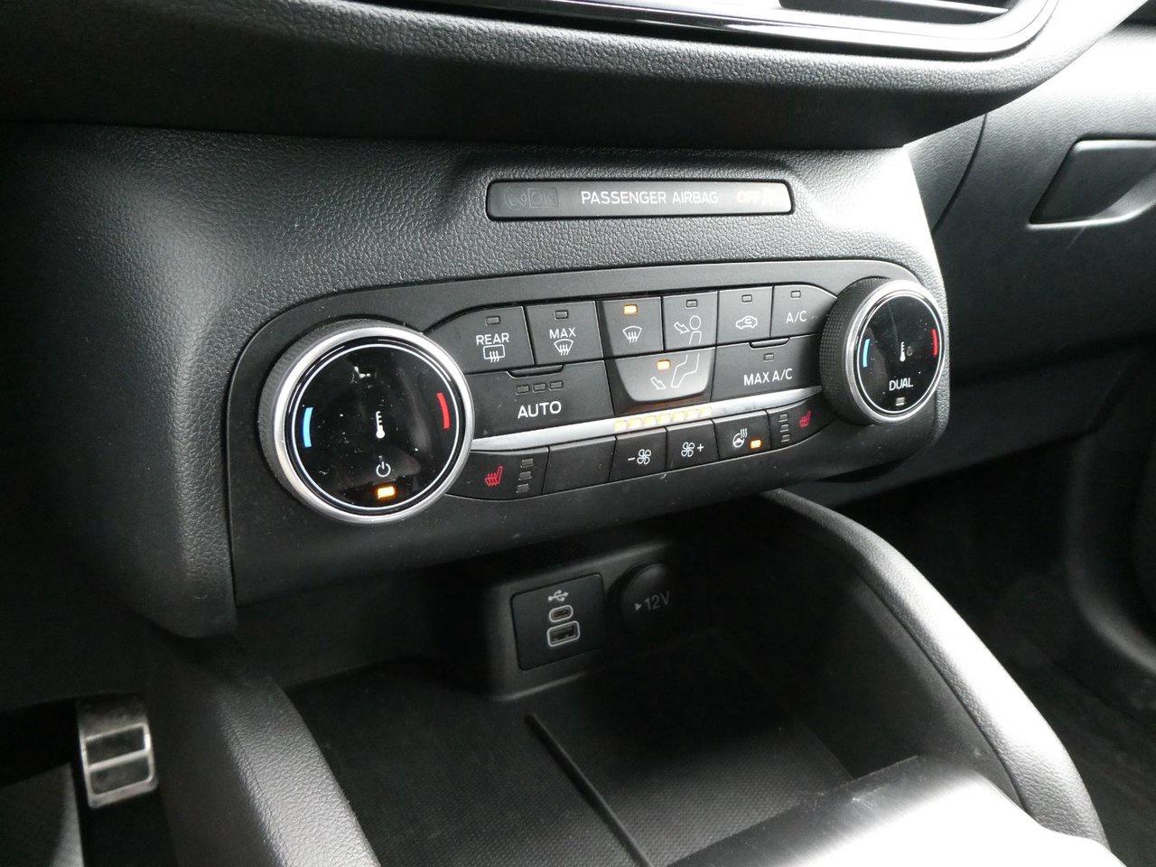 2024 Ford Escape ST-Line Photo