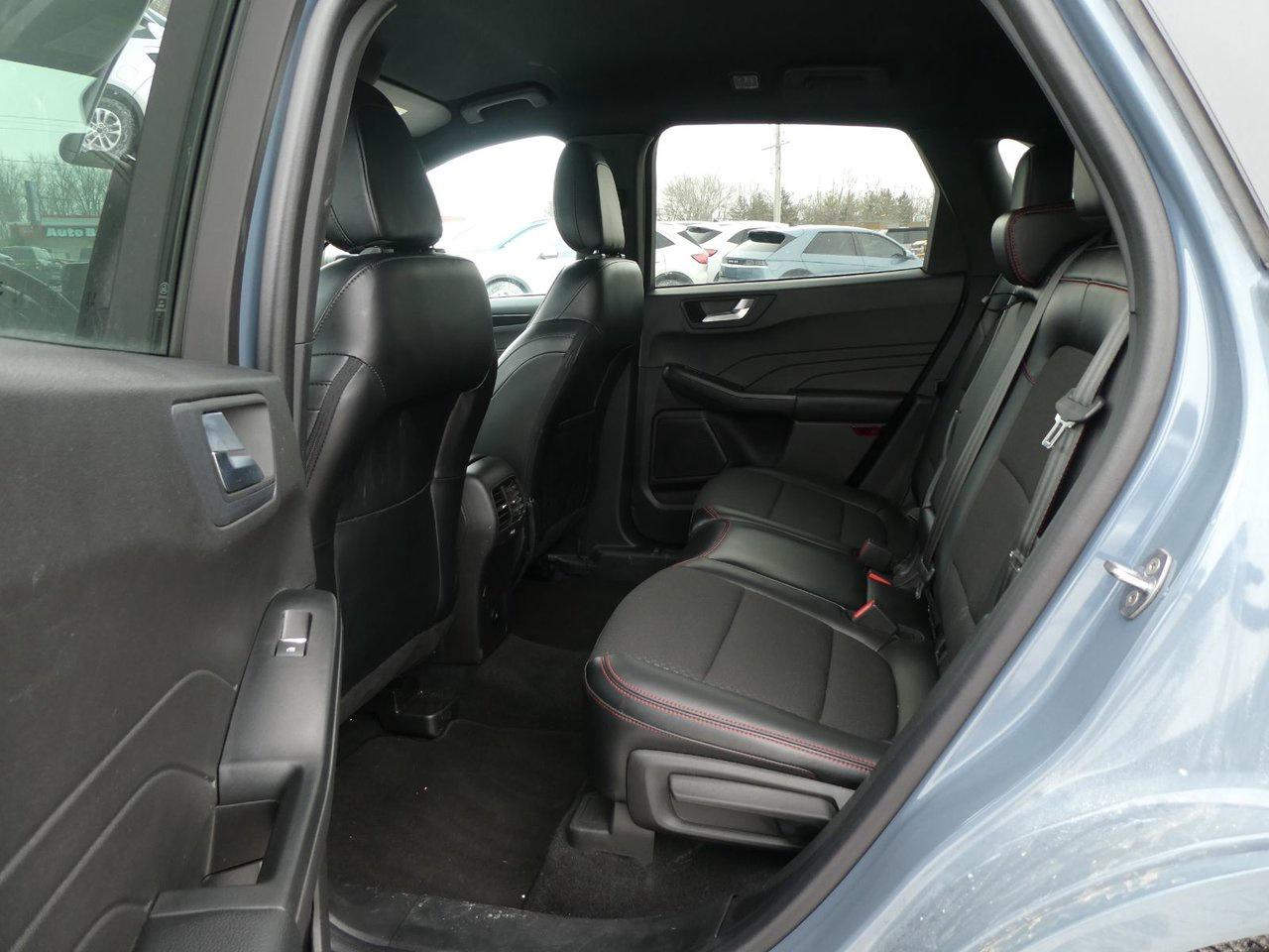 2024 Ford Escape ST-Line Photo