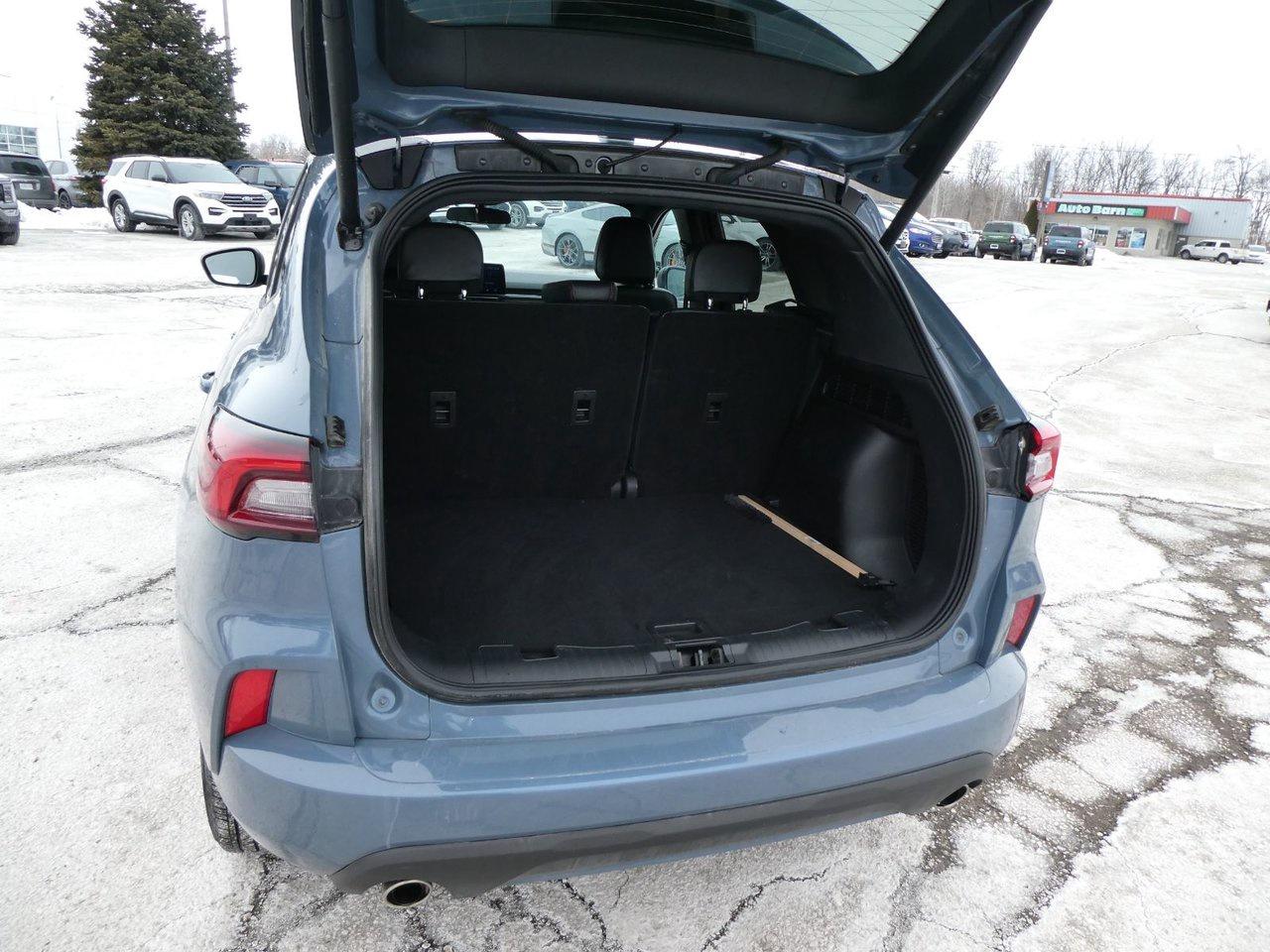 2024 Ford Escape ST-Line Photo