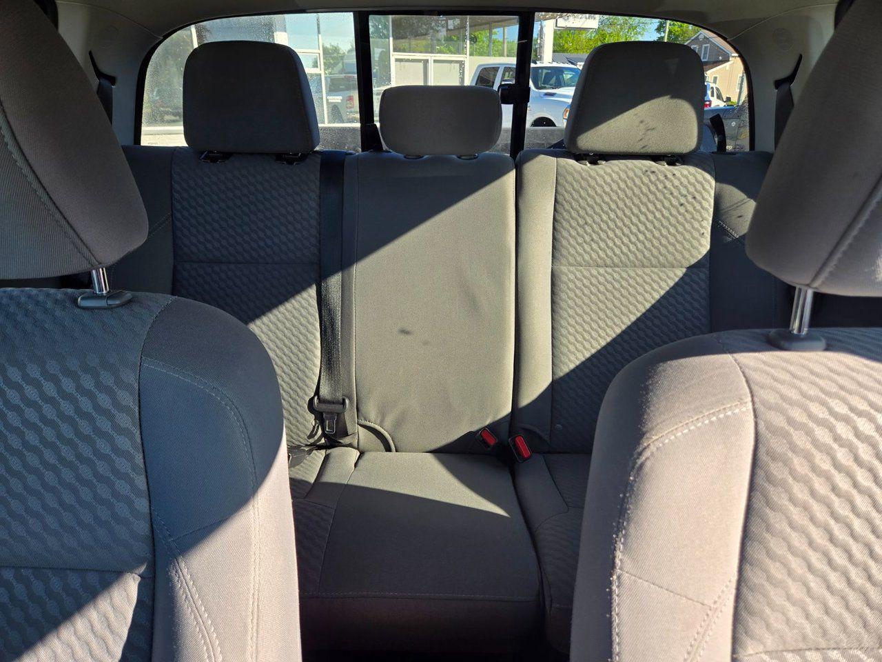 2022 Toyota Tacoma Base - Photo #21