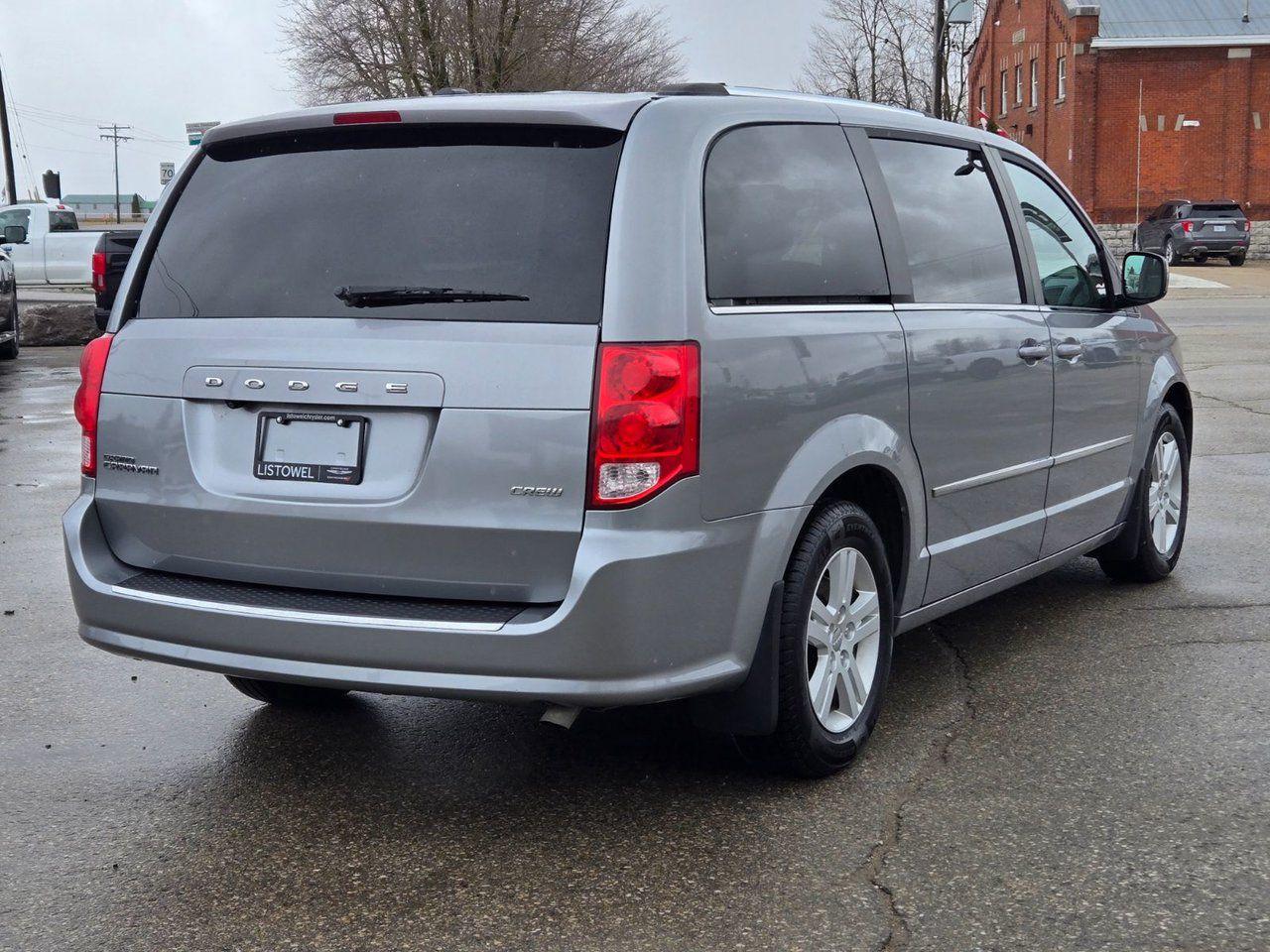 2015 Dodge Grand Caravan Crew Plus - Photo #5