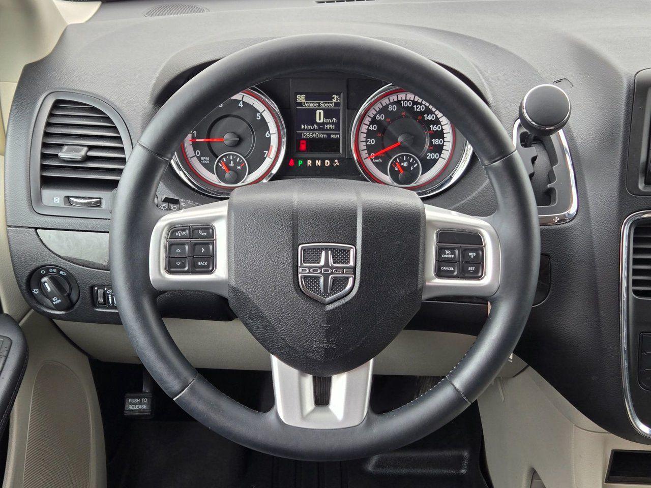 2015 Dodge Grand Caravan Crew Plus - Photo #15