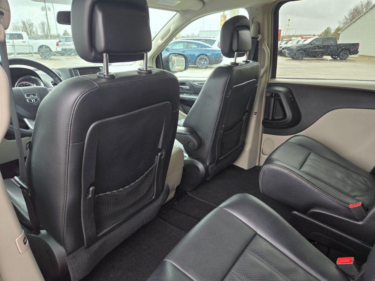 2015 Dodge Grand Caravan Crew Plus - Photo #23