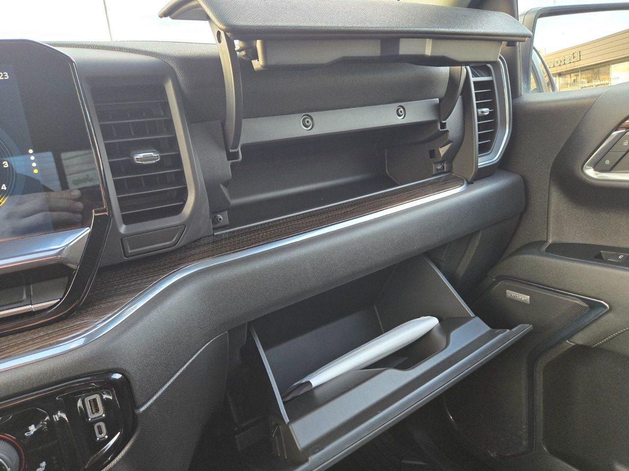 2023 Chevrolet Silverado 1500 RST - Photo #20