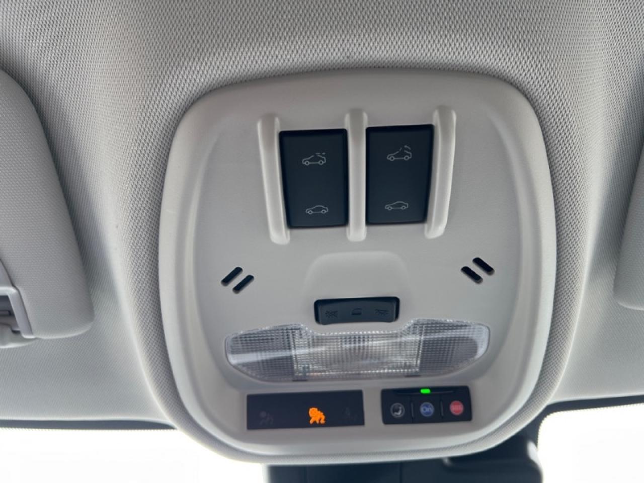 2025 Chevrolet Trax LT  - Heated Seats -  Remote Start Photo