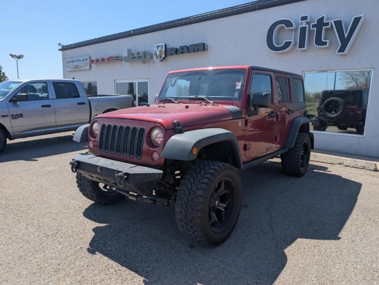 2011 Jeep Wrangler UNLIMITED SPORT Photo2
