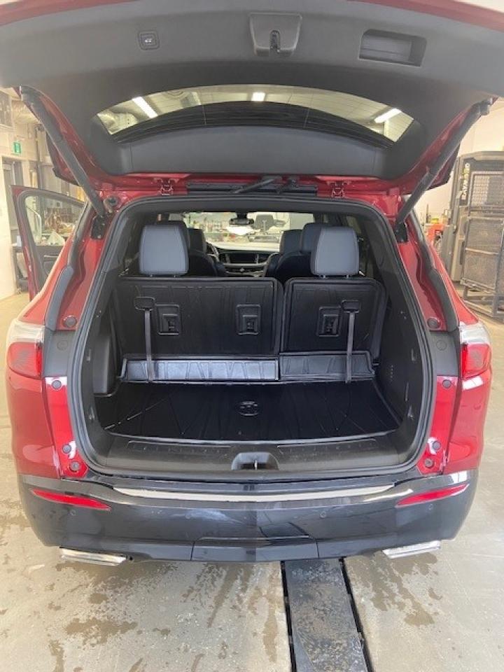 2023 Buick Enclave Essence Photo