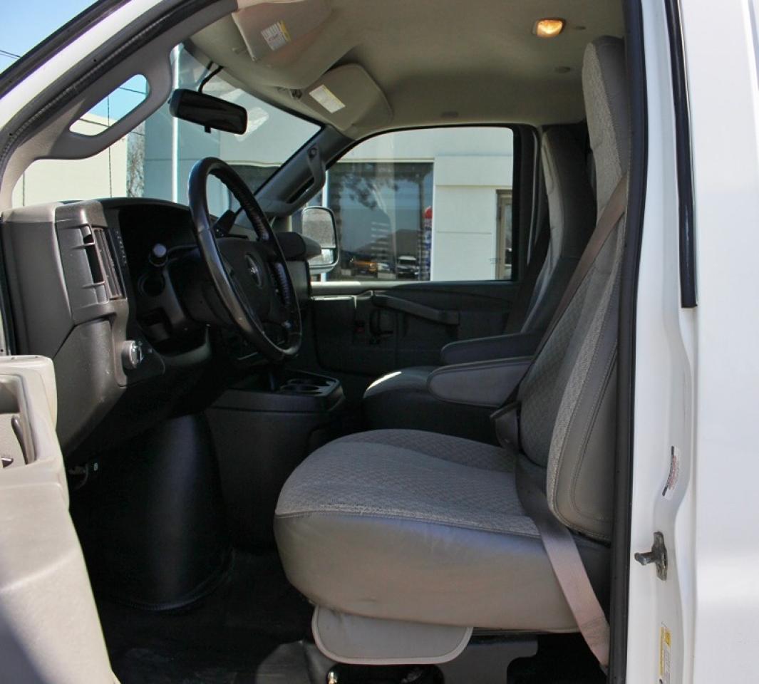 2021 GMC Savana Cargo Van 2500 Extended*Bluetooth*Rear Cam*OnStar*Low Ks - Photo #14