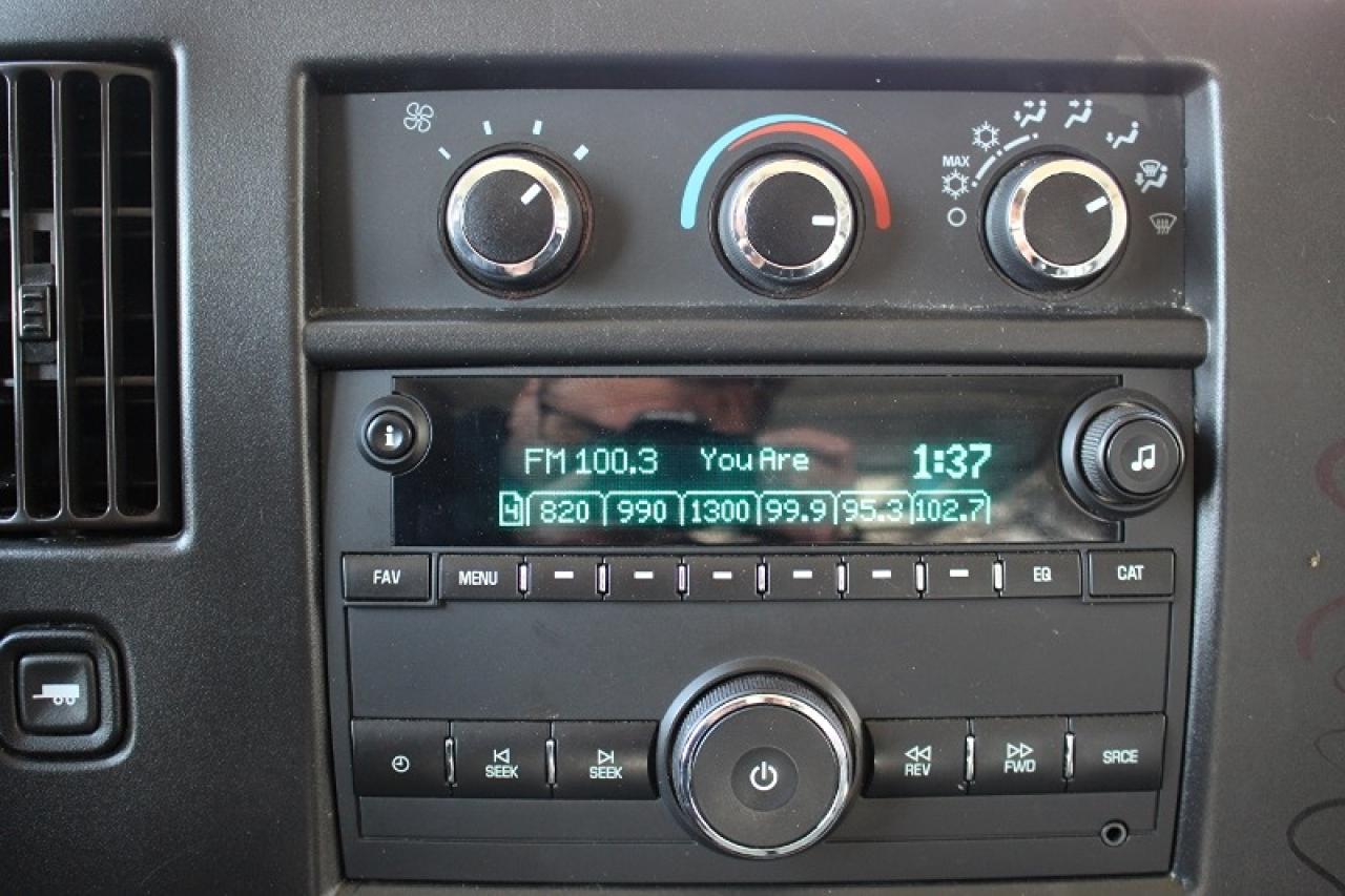 2021 GMC Savana Cargo Van 2500 Extended*Bluetooth*Rear Cam*OnStar*Low Ks - Photo #20