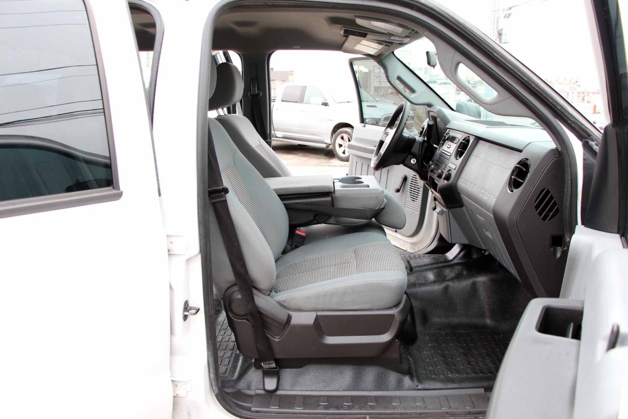 2012 Ford F-250 4WD Crew Cab 172" XL - Photo #14