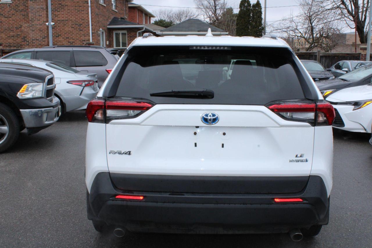 2021 Toyota RAV4 Hybrid LE AWD - Photo #5