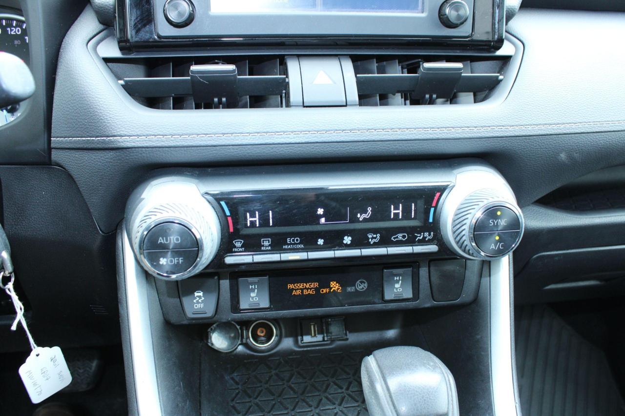 2021 Toyota RAV4 Hybrid LE AWD - Photo #14