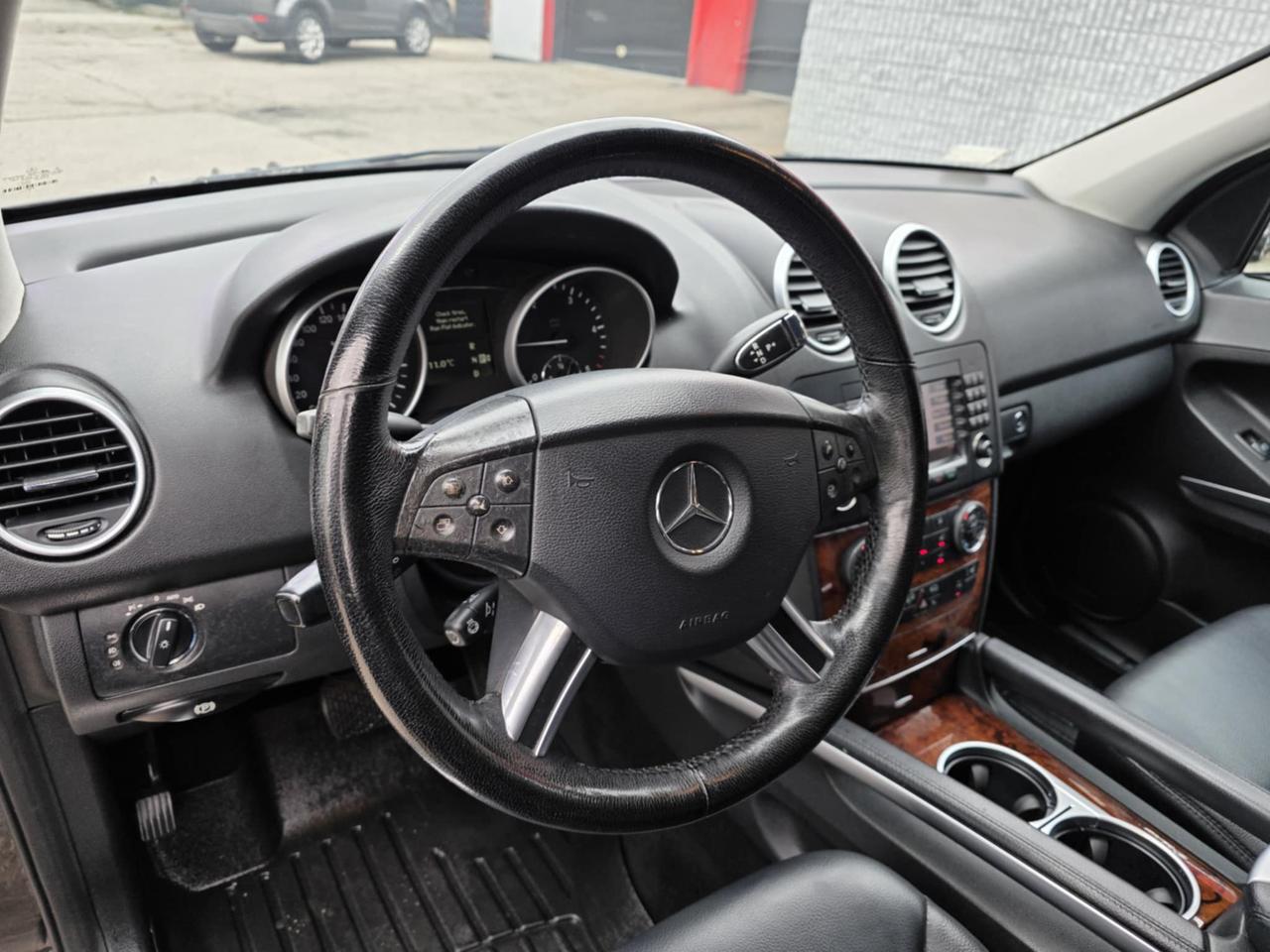 2008 Mercedes-Benz M-Class ML 320 CDI 4Matic Diesel Photo