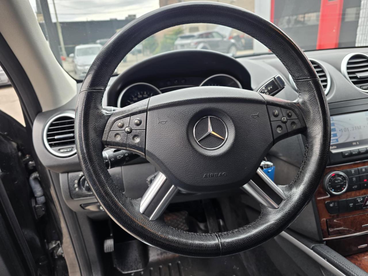 2008 Mercedes-Benz M-Class ML 320 CDI 4Matic Diesel Photo