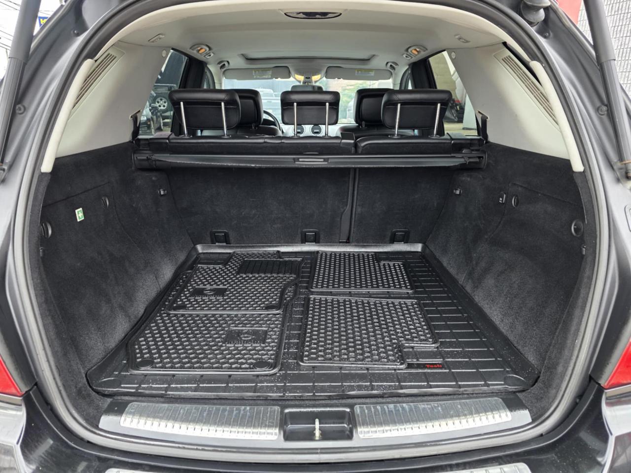 2008 Mercedes-Benz M-Class ML 320 CDI 4Matic Diesel Photo