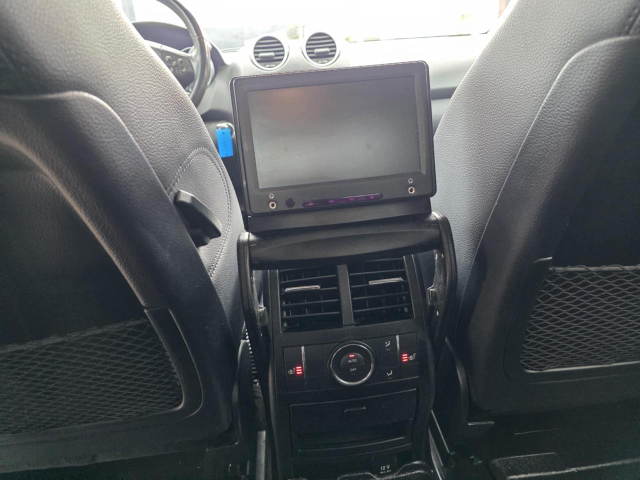 2008 Mercedes-Benz M-Class ML 320 CDI 4Matic Diesel Photo
