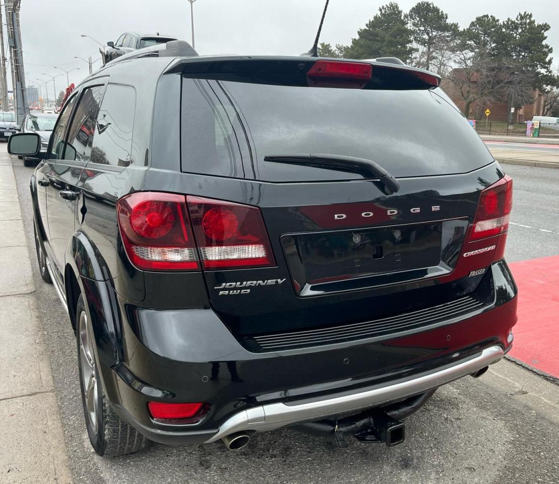 2017 Dodge Journey AWD  Crossroad-Leather-Navi-Backup Cam- 7 Seats - Photo #4