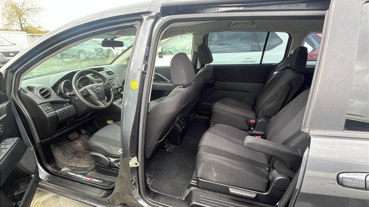 2014 Mazda MAZDA5 GS - Photo #4