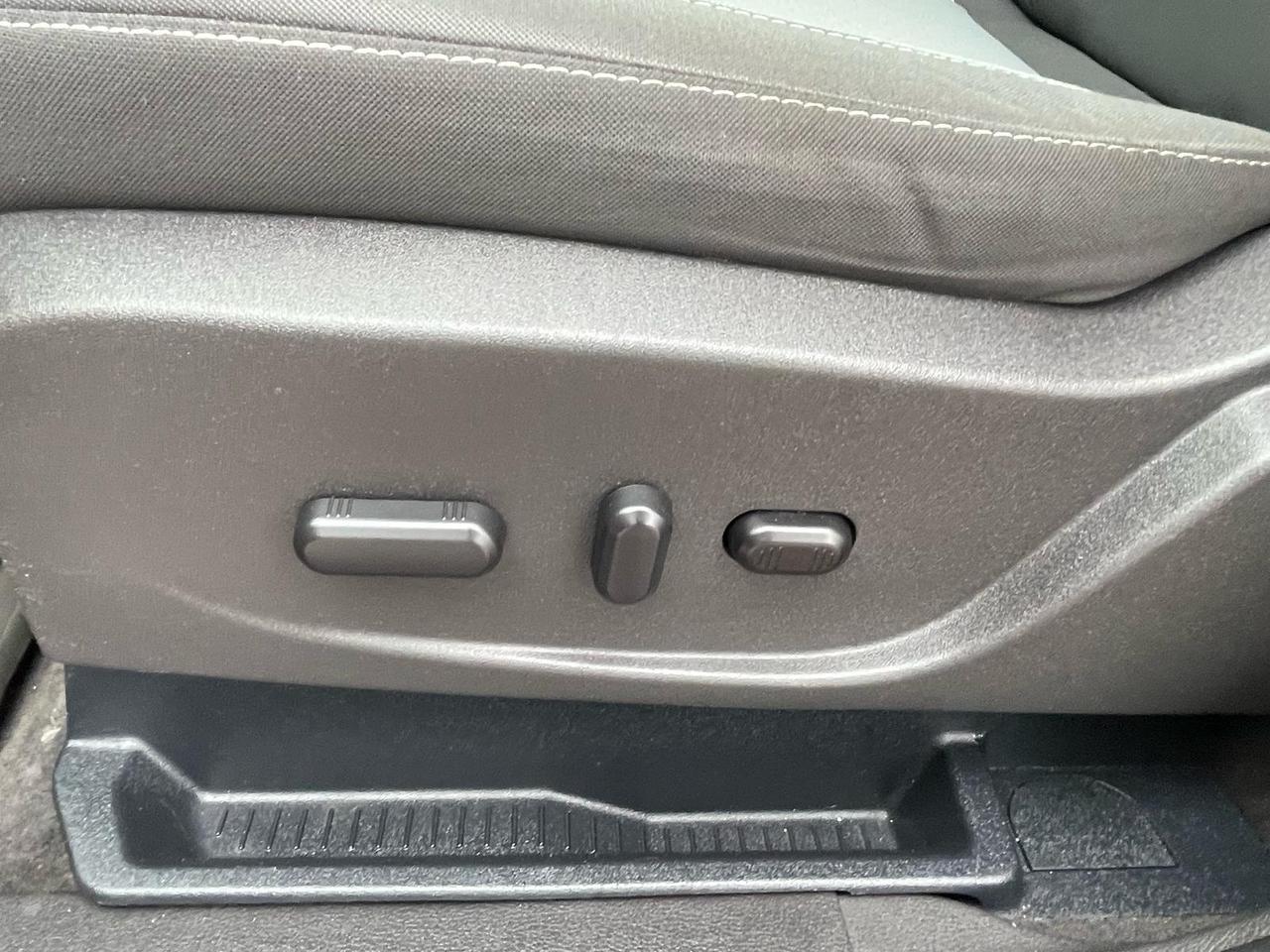 2017 Ford Escape AUTO SE NAVIGATION BLUETOOTH CAMERA H-SEATS Photo